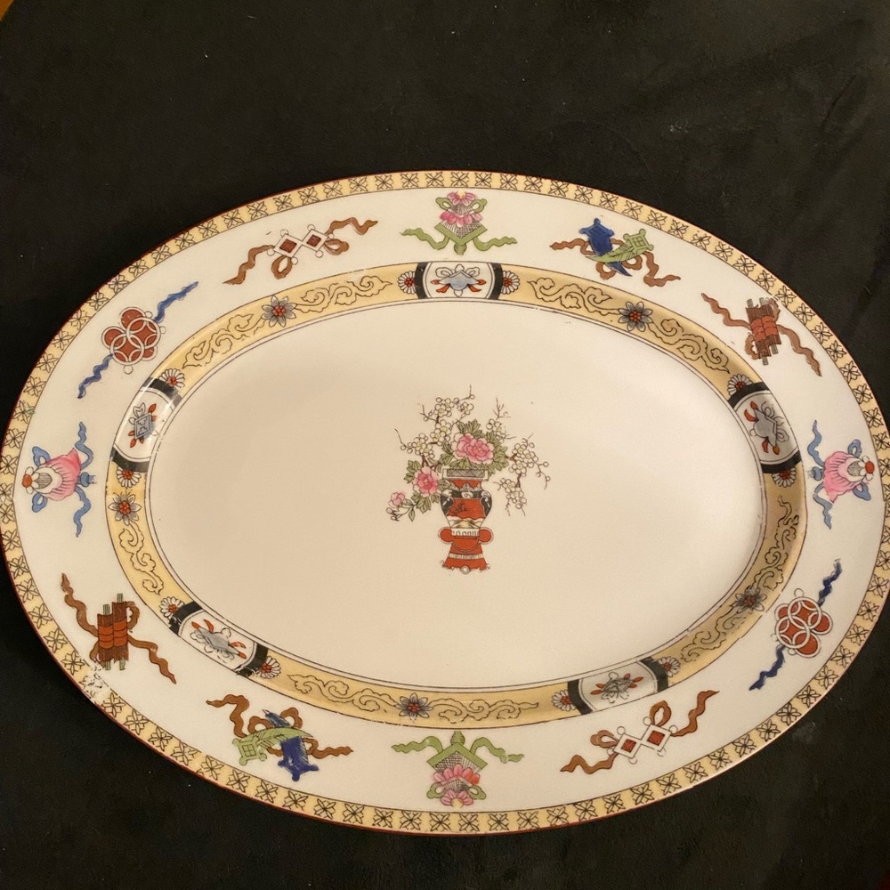 Morimura Antique serving dish. Noritake made in Japan between 1915-1940. LAZARRE